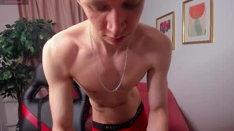 MEVERIK OUSHEN online show from May 14, 8:51 pm
