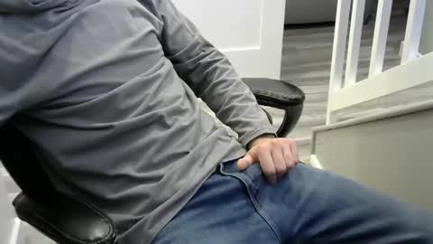 Snapshot of mic6969mic chatting on December 17, 3:06 pm mic6969mic online show from December 17, 3:06 pm