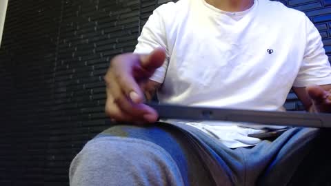 Michael Daviss online show from December 25, 1:30 pm