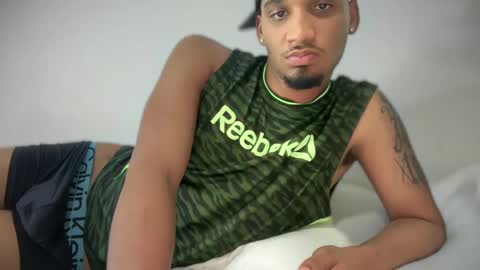 Snapshot of michael_jordanx chatting on January 25, 12:17 am Angel online show from January 25, 12:17 am