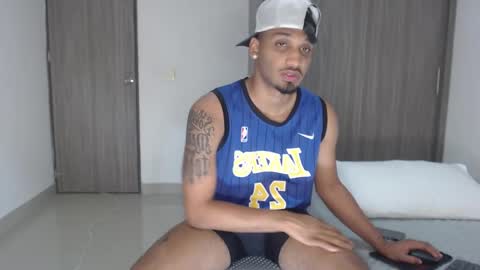 Snapshot of michael_jordanx chatting on December 29, 2:17 am Angel online show from December 29, 2:17 am