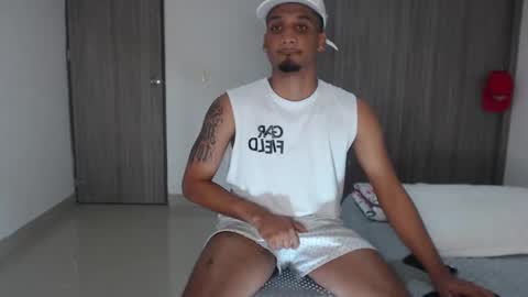 Snapshot of michael_jordanx chatting on December 23, 11:49 pm Angel online show from December 23, 11:49 pm