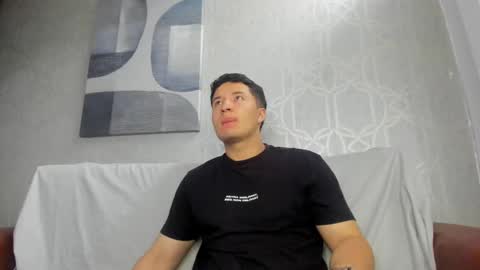 MichaelConnor  online show from December 27, 11:50 am