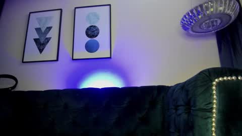 MichaelConnor  online show from February 18, 12:39 pm