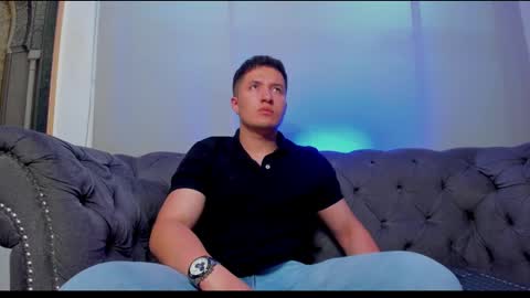 MichaelConnor  online show from February 11, 12:16 pm