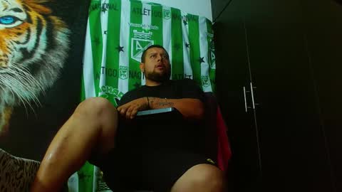 michell_myers online show from January 19, 2:25 am