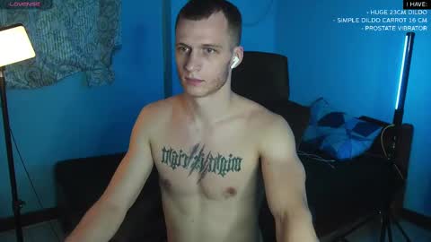 Snapshot of mickey_pict chatting on February 19, 12:00 pm Mickey online show from February 19, 12:00 pm