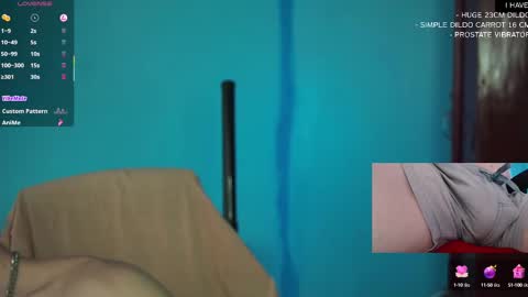 Snapshot of mickey_pict chatting on March 1, 4:37 am Mickey online show from March 1, 4:37 am