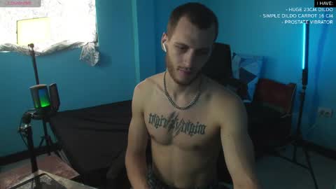 Snapshot of mickey_pict chatting on February 9, 5:50 am Mickey online show from February 9, 5:50 am