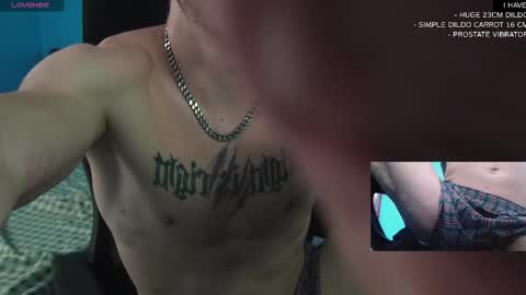 Snapshot of mickey_pict chatting on March 4, 6:58 am Mickey online show from March 4, 6:58 am