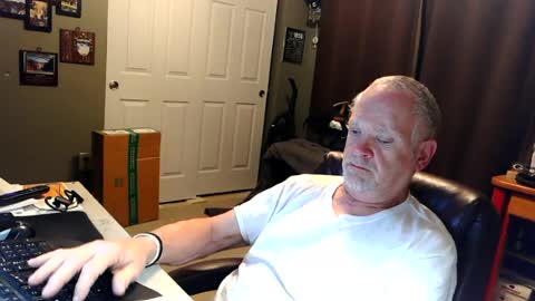 midwestdad09 online show from July 5, 9:27 am