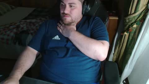 Miguel online show from November 6, 11:30 pm