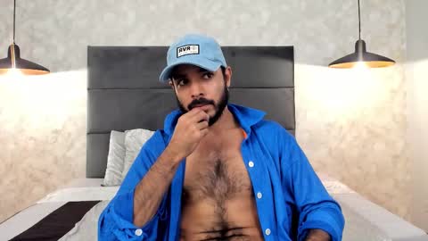 miguelsanfrancisco online show from January 6, 6:45 pm