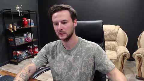 Snapshot of mihasikd chatting on October 2, 6:23 pm Misha Winchester online show from October 2, 6:23 pm