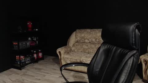 Snapshot of mihasikd chatting on February 19, 8:20 pm Misha Winchester online show from February 19, 8:20 pm