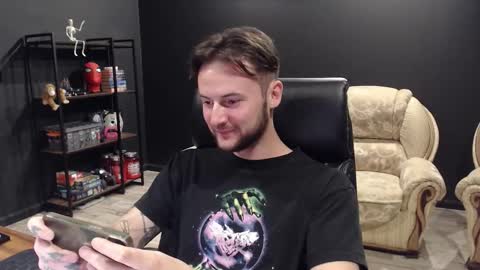 Snapshot of mihasikd chatting on October 14, 5:42 pm Misha Winchester online show from October 14, 5:42 pm