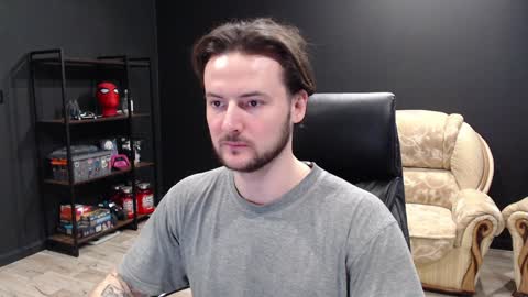 Snapshot of mihasikd chatting on February 5, 9:15 am Misha Winchester online show from February 5, 9:15 am