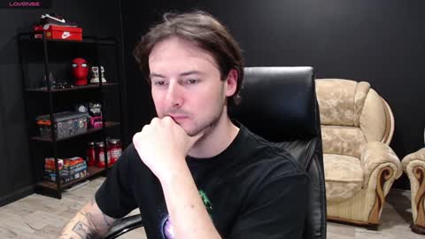 Snapshot of mihasikd chatting on December 9, 10:54 am Misha Winchester online show from December 9, 10:54 am