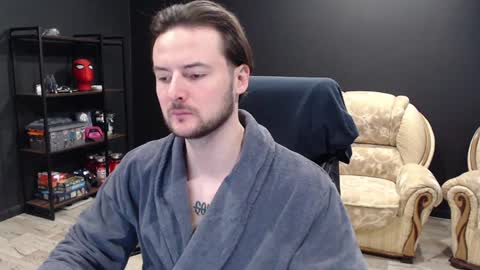 Snapshot of mihasikd chatting on January 31, 9:48 am Misha Winchester online show from January 31, 9:48 am