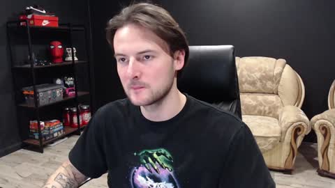 Snapshot of mihasikd chatting on December 11, 1:00 pm Misha Winchester online show from December 11, 1:00 pm