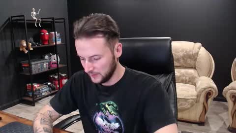 Snapshot of mihasikd chatting on October 17, 6:12 pm Misha Winchester online show from October 17, 6:12 pm