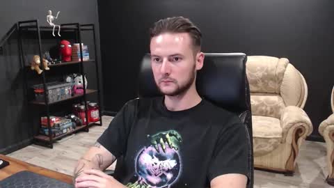 Snapshot of mihasikd chatting on October 13, 5:41 pm Misha Winchester online show from October 13, 5:41 pm