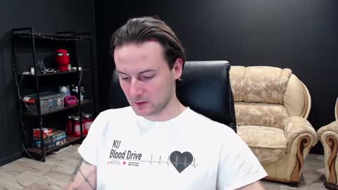 Snapshot of mihasikd chatting on January 17, 9:39 am Misha Winchester online show from January 17, 9:39 am