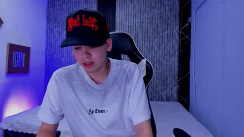 Mike 0233 online show from November 25, 6:04 am