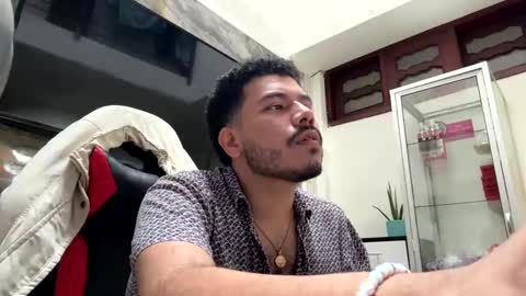 mike online show from January 3, 8:01 pm