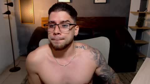 Mike Montoya online show from June 13, 1:14 am