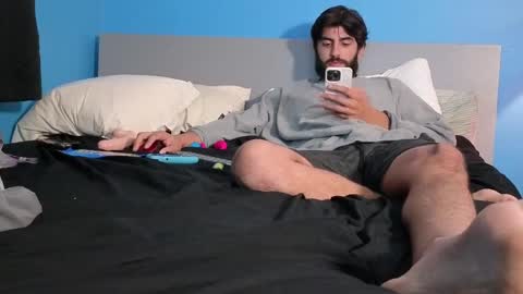 Snapshot of mikehawk1589 chatting on October 7, 4:05 am mikehawk1589 online show from October 7, 4:05 am