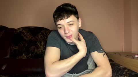 Snapshot of mikelaur chatting on February 5, 7:10 pm MikeLaur online show from February 5, 7:10 pm