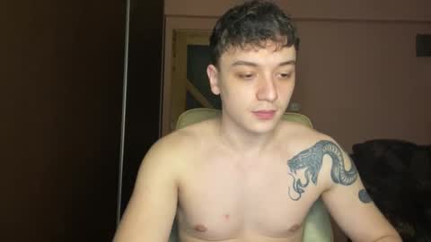 Snapshot of mikelaur chatting on March 11, 7:47 pm MikeLaur online show from March 11, 7:47 pm