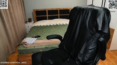 Mike    online show from March 30, 7:37 pm