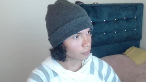 Snapshot of milesxoxo6969 chatting on September 15, 8:32 pm milesxoxo6969 online show from September 15, 8:32 pm