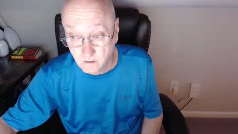 millenium0129 online show from April 17, 12:24 am