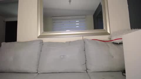 miloslove online show from March 4, 11:08 am