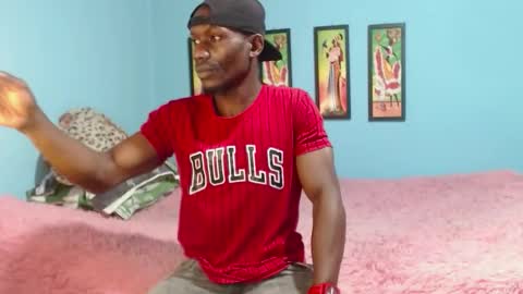 Miltonn online show from October 4, 7:29 pm