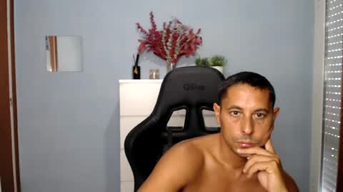 mini_pitbull online show from July 25, 11:18 am