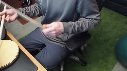 mintmagnificent online show from November 27, 11:30 pm