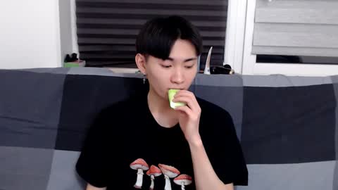              online show from January 11, 5:40 pm