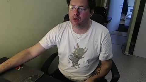 Snapshot of mistercoeur1 chatting on January 18, 9:02 am mistercoeur online show from January 18, 9:02 am