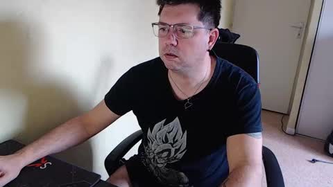 Snapshot of mistercoeur1 chatting on January 29, 9:33 am mistercoeur online show from January 29, 9:33 am