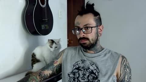     online show from October 23, 6:33 pm