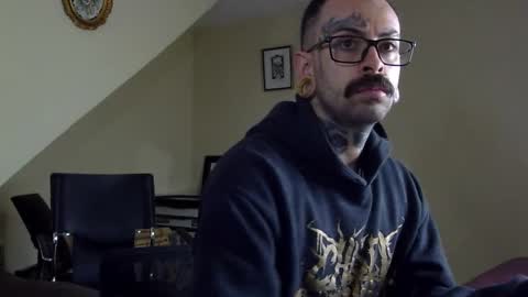     online show from December 2, 5:05 pm