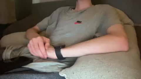 mitchellw7752 online show from January 3, 1:03 pm