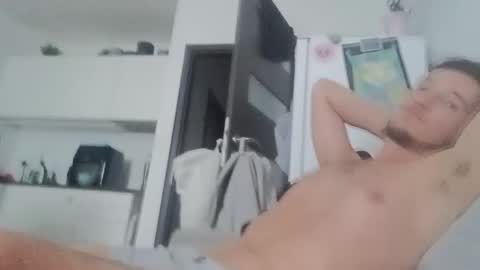 mladyklucina online show from December 29, 7:39 am