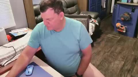 mmmthatsfunnn online show from December 4, 11:45 pm