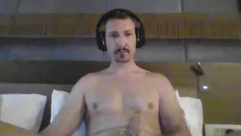 Snapshot of moaningalld chatting on September 12, 7:08 am moaningalld online show from September 12, 7:08 am