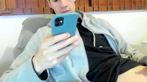 DigBreed online show from November 1, 7:23 am